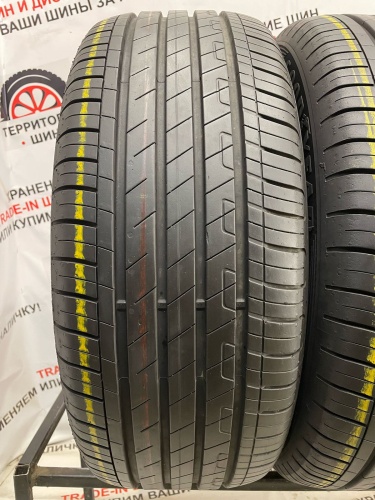 Goodyear EfficientGrip Performance R17	215/55