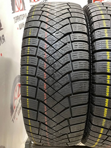 Pirelli Ice Zero FR 225/65/17