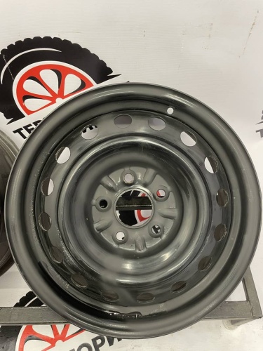 Штампы черные R16 5х114.3 ЦО66 ЕТ52 5J