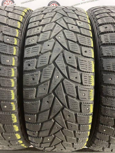 Dunlop Sp Winter Ice 02 215/60 R16