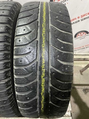 Bridgestone Ice Cruiser 7000 R15 205/65