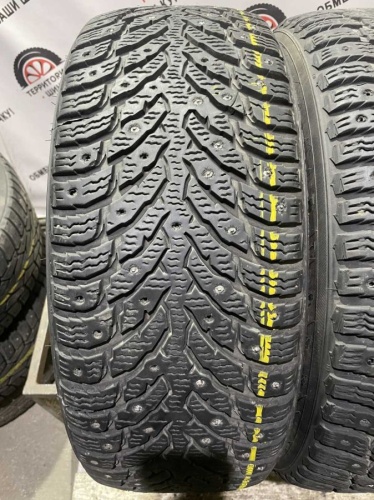 Nokian Tyres Hakkapeliitta 9 R17 215/55