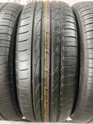 Nokian Tyres Hakka Blue 3 R16 205/60