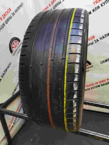 Kumho Ecsta HS51 R17 235/45