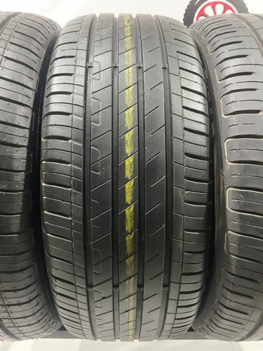 Goodyear EfficientGrip R17 215/55