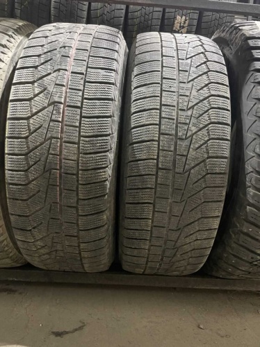 Hankook Winter I'Cept IZ2 R16 215/65