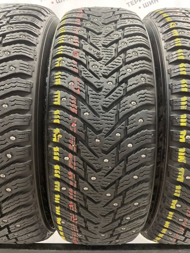 Nokian Tyres Hakkapeliitta 8  R15 185/65
