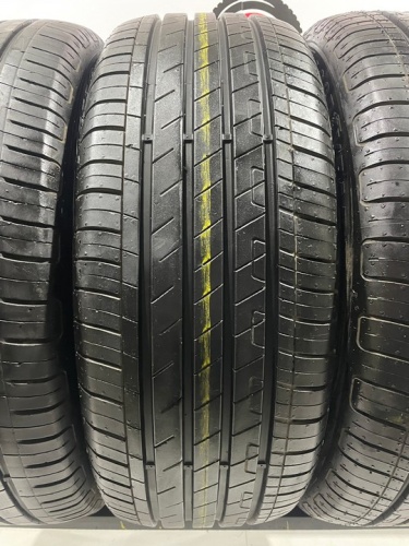 Goodyear EfficientGrip R17 215/55