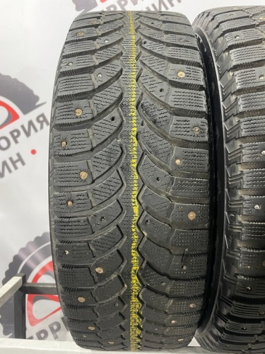 Bridgestone Blizzak Spike-01 R16 205/65
