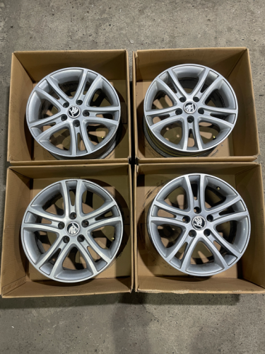 Литые диски R16 5x112 ET33 DIA57.1
