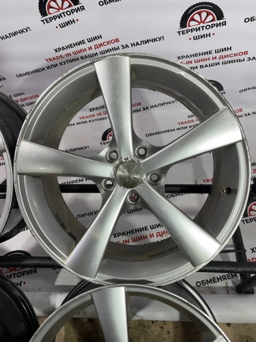 Литые Митсубиси R18 5x114,3 ЦО67,1 ET38 7,5J