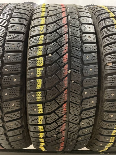 Viatti Brina NORDICO R16	215/60