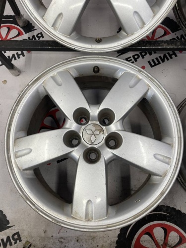 Литые диски Митсубиси R17 5х114,3 Цо67.1 6J ET46