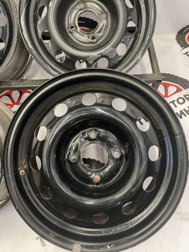 Штампы Чёрные  R15 4х108 цо65.1 6j et27