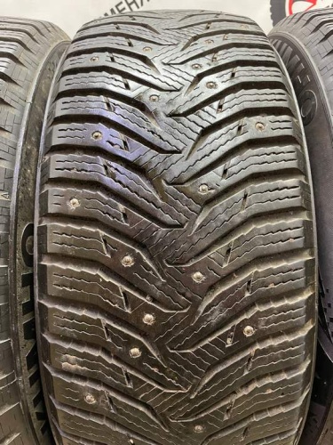 Kumho Wintercraft Ice WI31  R16 205/55