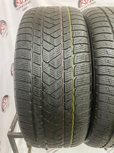 Pirelli Scorpion Winter 275/40 R22 V108 Pirelli Scorpion Winter 275/40 R22 V108