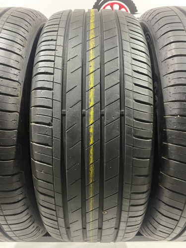 Goodyear EfficientGrip R17 215/55