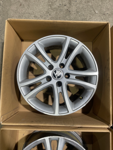 Литые диски R16 5x112 ET33 DIA57.1