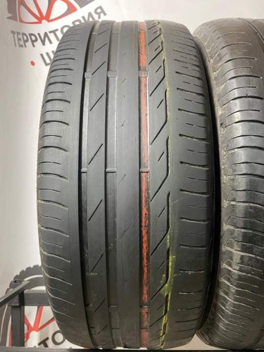 Bridgestone Turanza T001 R16 225/60