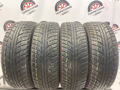 Kumho I'Zen RV Stud KC16  R16 215/65