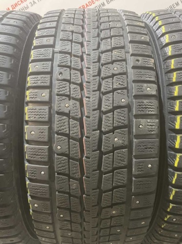 Dunlop SP Winter Ice 01 R16 215/55