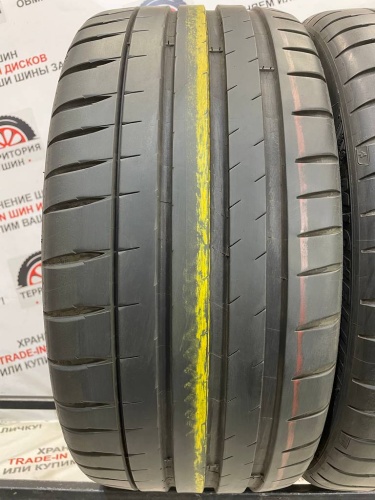 Michelin Pilot Sport 4 S R19 235/35