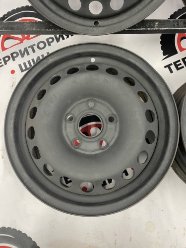 Штампы GOLF R15 5х112 ЦО57,1 ЕТ47 5J