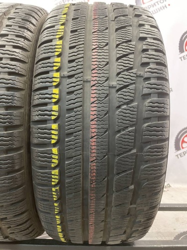 Kumho I*zen KW27 R18	245/45