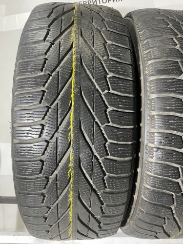 Nokian Tyres Hakkapeliitta R2 SUV R17 265/65