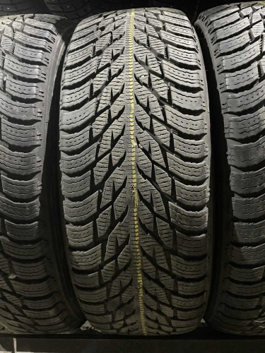 Nokian Tyres Hakkapeliitta R3 SUV R20 235/55