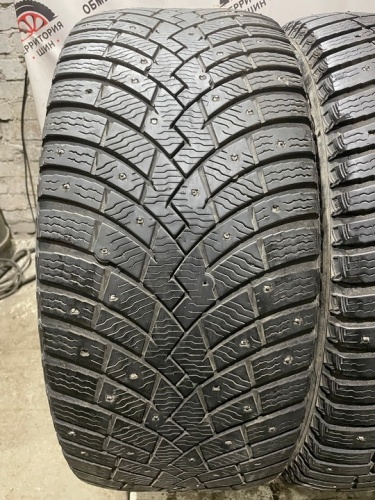 Pirelli Scorpion Ice Zero 2 R21 285/40 Pirelli Scorpion Ice Zero 2 R21 285/40