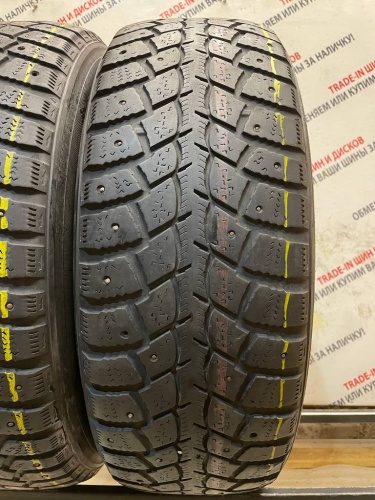 Kumho I'Zen Wis KW19 R16   215/65