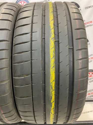 Michelin Pilot Sport 4 S R19 235/35