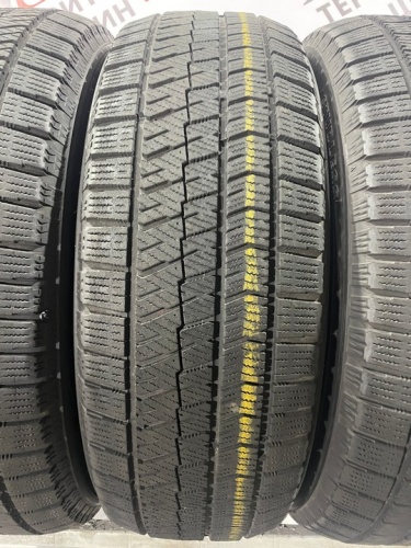 Bridgestone Blizzak VRX2 R17 225/60