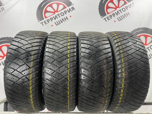 Goodyear Ultragrip Ice Arctic R16 215/60