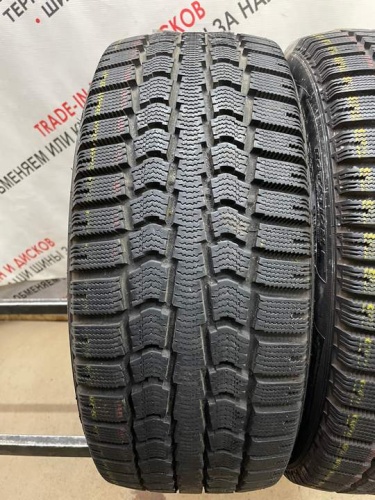 Pirelli Winter Ice Control R17 215/45