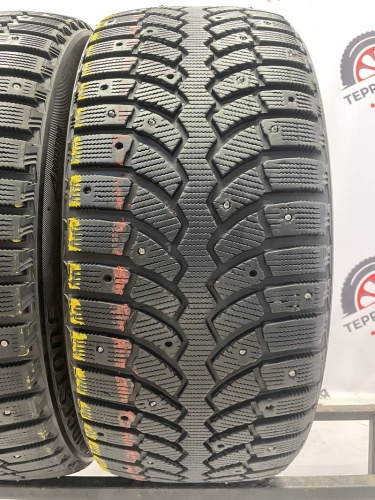 Bridgestone Blizzak Spike-01  R18	245/45