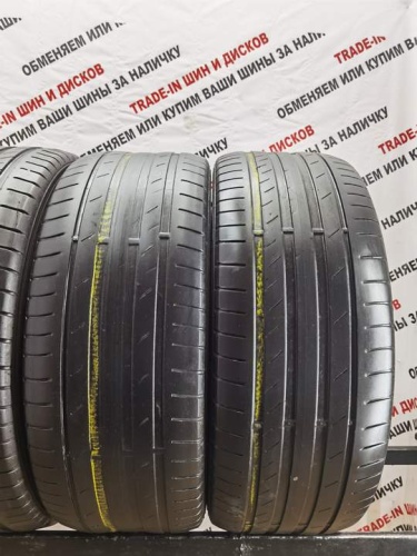 Kumho Ecsta PS71 R19 245/45