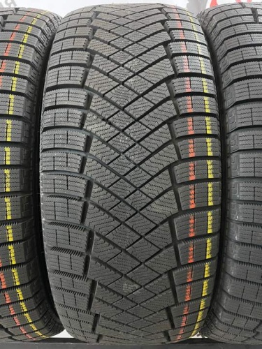 Pirelli IceZero FR Новые R19 255/55