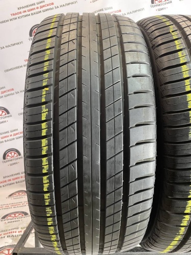 RoadX RXQuest SU01  R21 275/45