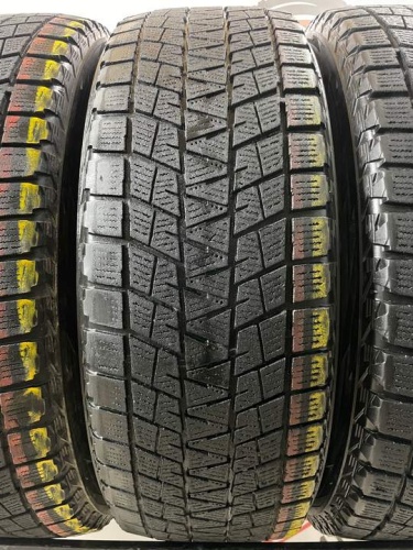 Bridgestone Blizak DM-V1 R17 225/65