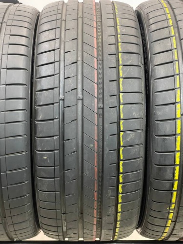 Kumho Ecsta LE Sport KU39 235/40/18 255/35/18