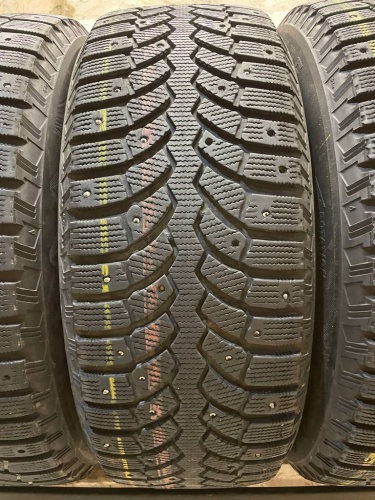 Bridgestone Blizzak Spike - 01 R17	225/60