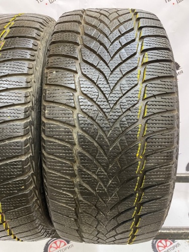 GoodYear Ulrtra Grip Ice2 R17 235/45 97T
