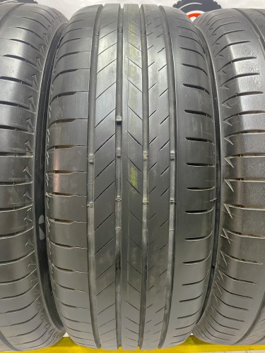Bridgestone Alenza 001 R17 215/60