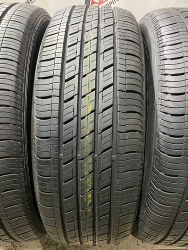 Nexen N'Priz AH8 R17 235/65