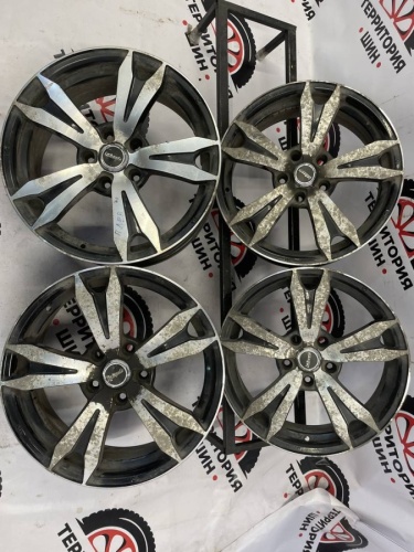 Литые диски  R17 5x114.3 цо66.1 et40 6.5j