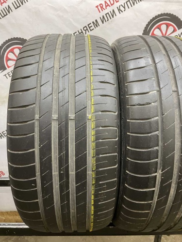 Goodyear EfficientGrip R18 225/40 92W