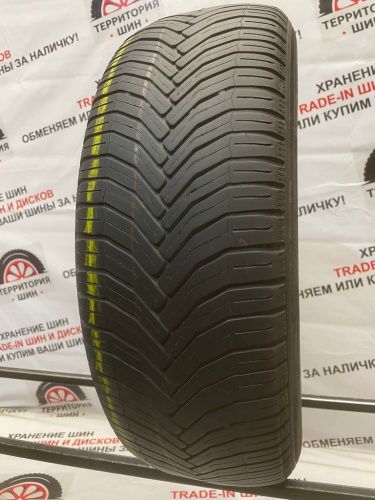 Michelin CrossClimate SUV R16	215/65