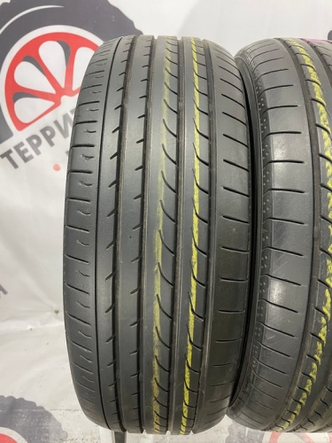 Yokohama BluEarth RV-02 R18 225/50